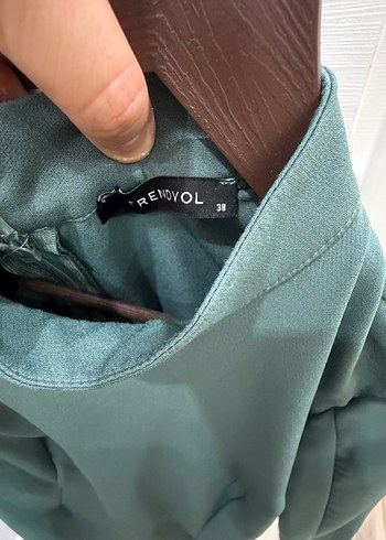 Uzun Kollu, Yüksek Yakalı Turkuaz Elbise - Görsel 2