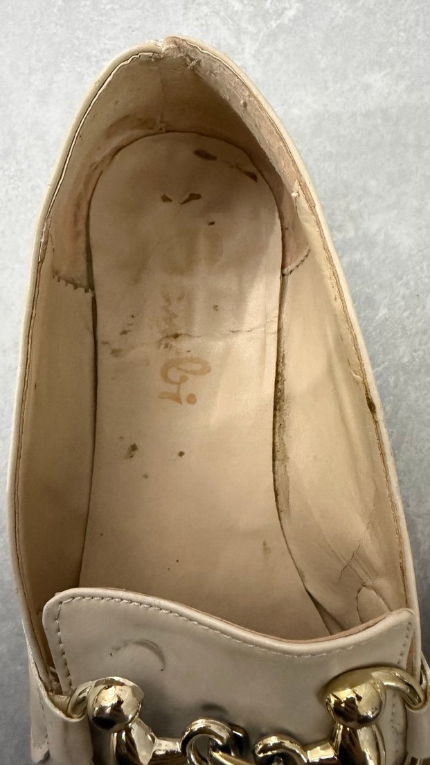 Bej Deri Tokalı Kadın Düz Ayakkabı - Görsel 2