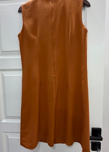 Kolsuz Midi Kadın Elbise - Görsel 4