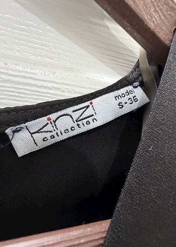 Piliseli V Yaka Siyah Uzun Kollu Elbise - Görsel 5