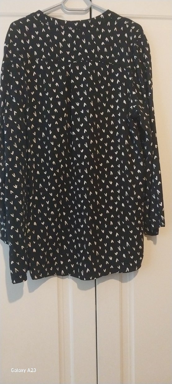 Düğmeli V Yakalı Siyah Hamile Bluzu - Görsel 2