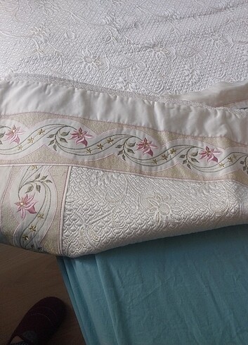 Nakışlı pike takımı simli - Görsel 7