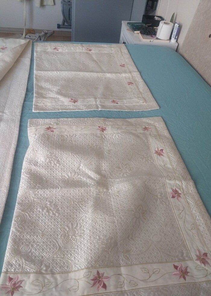 Nakışlı pike takımı simli - Görsel 4