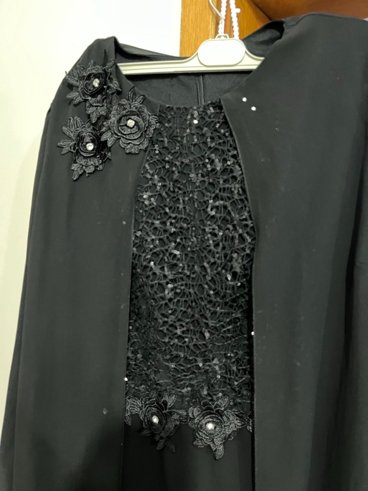 Siyah Uzun Kollu Drapeli Uzun Elbise - Görsel 3