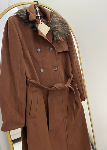 Armine Kahverengi Kadın Uzun Süet Kürklü Kaban - Görsel 3