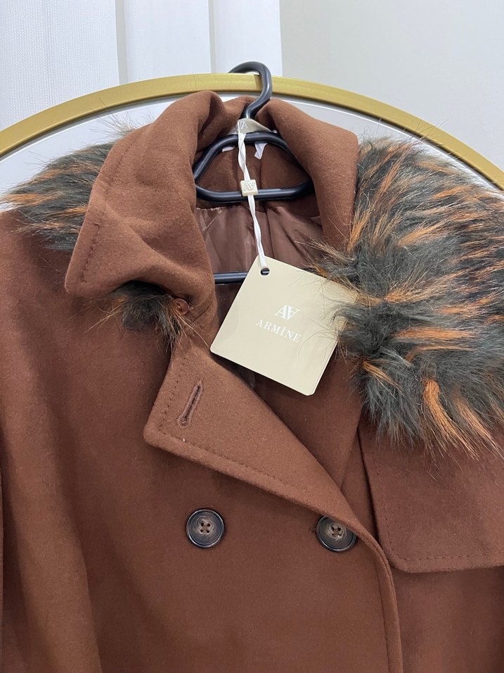 Armine Kahverengi Kadın Uzun Süet Kürklü Kaban - Görsel 4