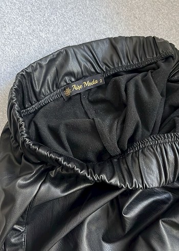 Kadın Siyah Deri Kemerli  Pantolon - Görsel 2