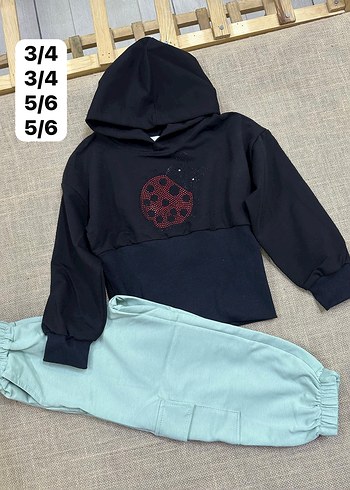 Nakış Detaylı Siyah Kapüşonlu Erkek Sweatshirt