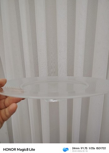 Gri Beyaz Modern Düz sunum Tabağı - Görsel 2