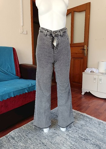 Gri Düğmeli Bol Kesim Midi Kot Pantolon