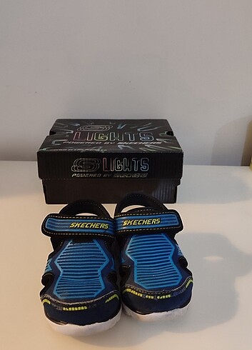 22 Beden Skechers çocuk sandalet 22 numara
