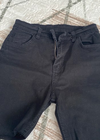 Siyah Kemerli Kadın Denim Pantolon