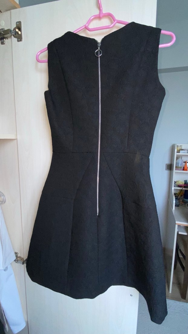 Siyah V Yaka Kolsuz Kadın Elbise - Görsel 2