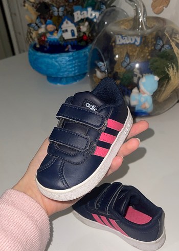 Kız Çocuk Siyah-Pembe Cırtlı Spor Ayakkabı - Görsel 2