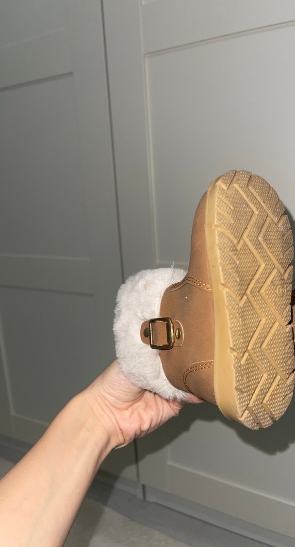 Kız Çocuk Kahverengi Süet Kürklü Bot - Görsel 2