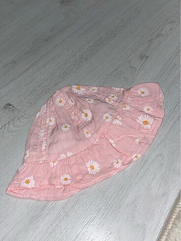 Kitti şapka