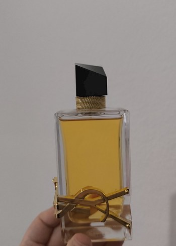 Yves Saint Laurent Libre Parfümü - Görsel 5