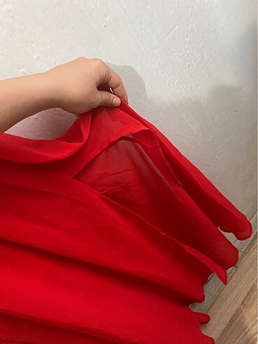 s Beden kırmızı Renk Kırmızı yırtmaçlı gece elbisesi