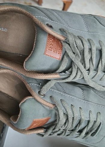 Gri Süet Bağcıklı Erkek Spor Ayakkabı - Görsel 4