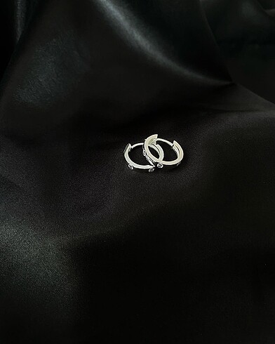  Beden Cartier Küpe