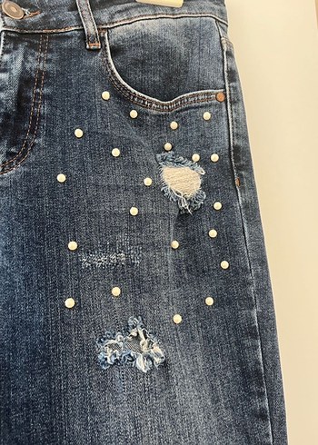 Yırtmaç Detaylı Mavi Kot Pantolon - Görsel 3