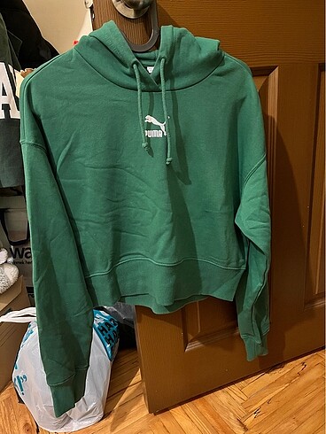 puma kadın crop kapüşonlu üst