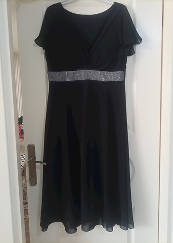 Siyah V Yaka Midi Elbise - Görsel 3