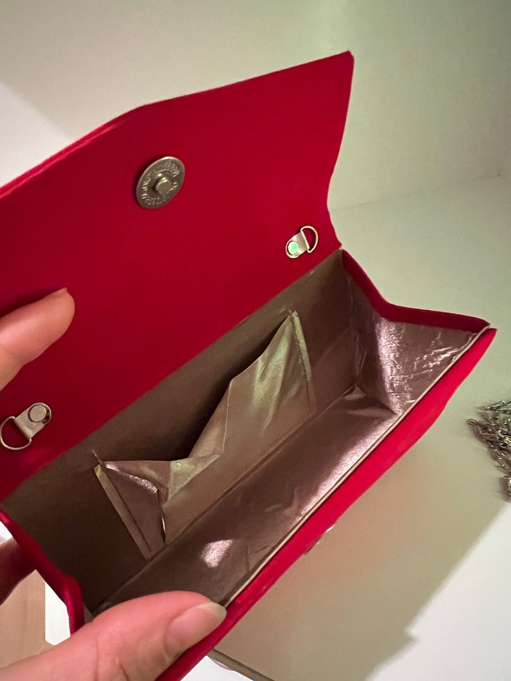 Zincir Detaylı Kırmızı Kadın Portföy Çanta - Görsel 3