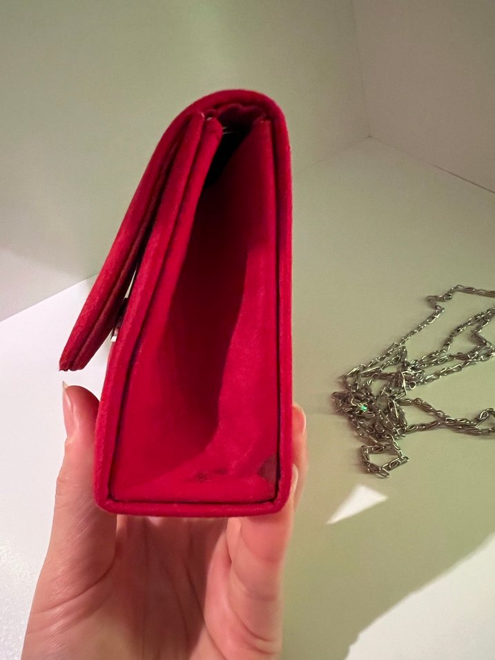 Zincir Detaylı Kırmızı Kadın Portföy Çanta - Görsel 4