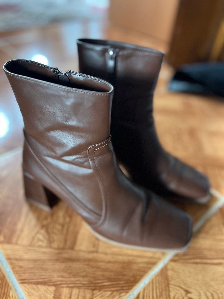 Kahverengi Deri  Kadın Bot - Görsel 4