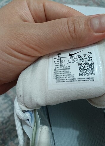 Nike Yeni etiketli çok güzel