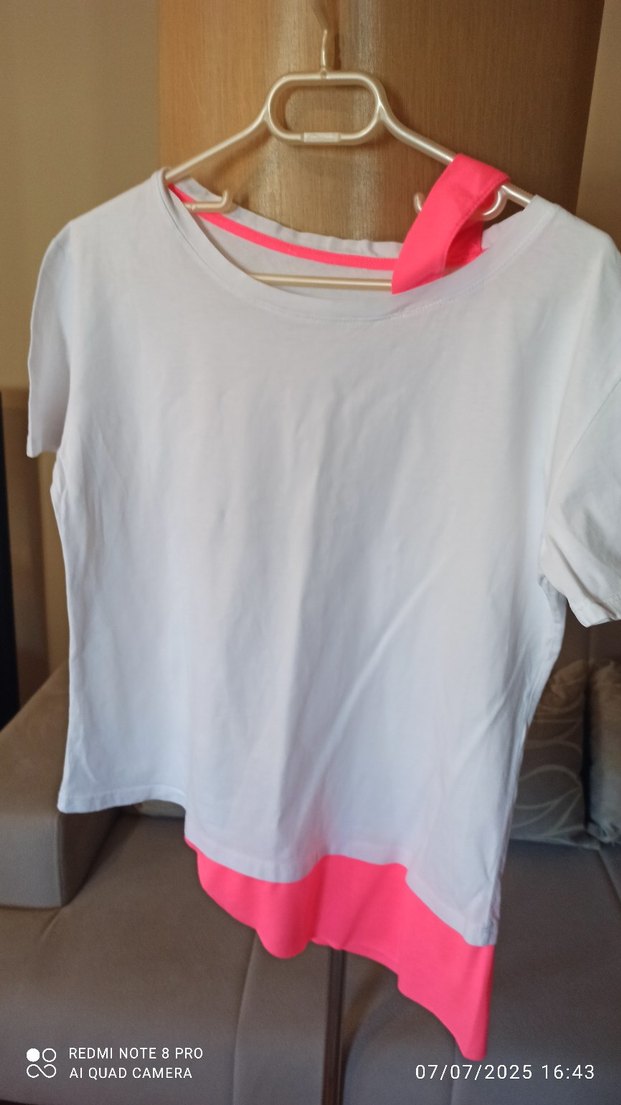 Beyaz Pembe düşük omuz tişört - Görsel 3