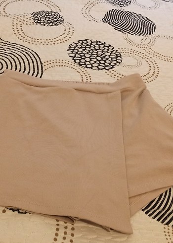 Bej rengi şort etek - Görsel 2