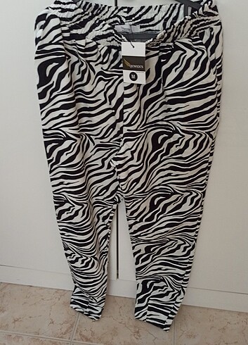 Zara Pantalon zebra desenli