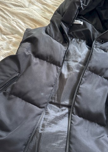 Fermuarlı Siyah Kapüşonlu Kadın Yelek - Görsel 2