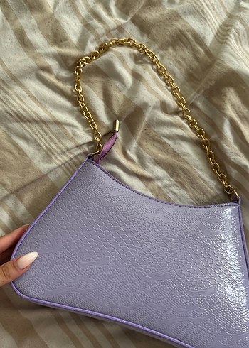 Zincir Detaylı Mor Deri Çanta - Görsel 2