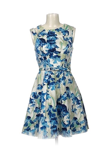 Karen Millen Kısa Elbise %70 İndirimli.
