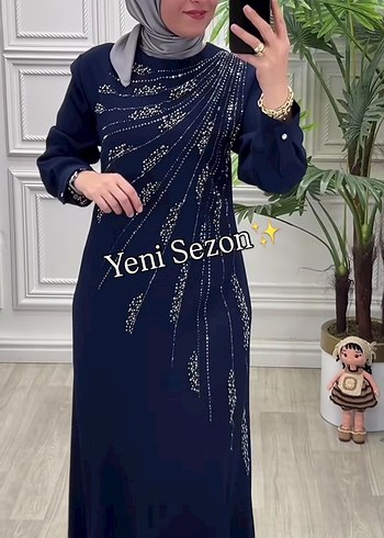 Abiye Payet İşlemeli Lacivert Uzun Elbise