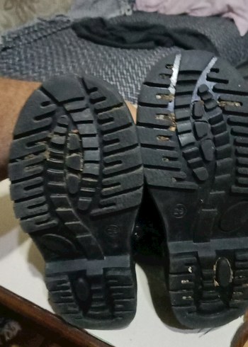 29 Beden siyah Renk Siyah Bağcıklı Goth Tarzı çocuk botu
