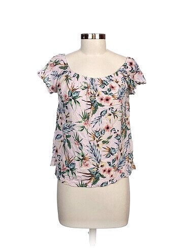 LC Waikiki Bluz %70 İndirimli.