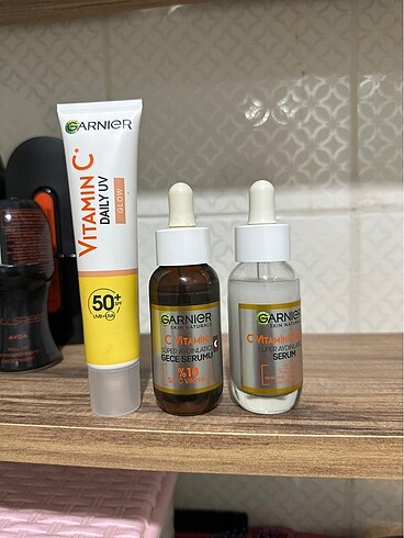 Güneş kremi iki adet C vitamini