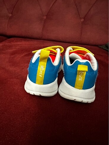 23 Beden beyaz Renk Adidas Çocuk Spor Ayakkabı