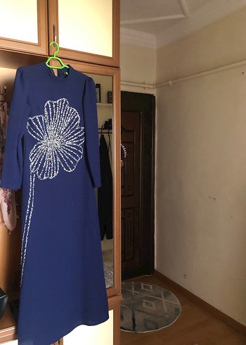 Uzun Kollu Mavi Baskılı Uzun Elbise