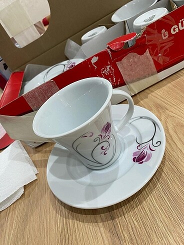 Güral Porselen Fincan takımı