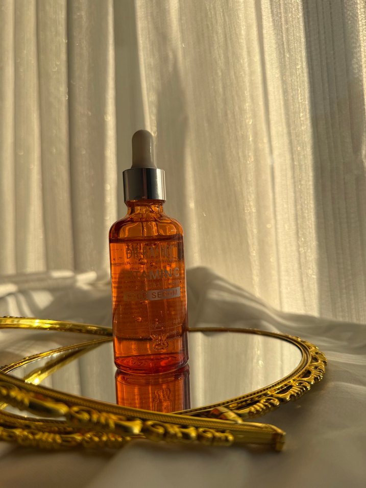 Vitamin C İçeren Kadınlar İçin Anti-Aging Serum - Görsel 3