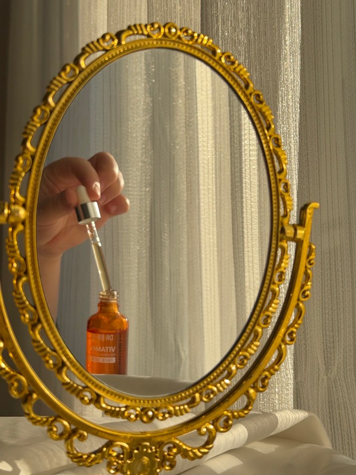 Vitamin C İçeren Kadınlar İçin Anti-Aging Serum - Görsel 2