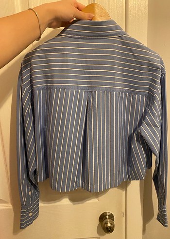 Bershka Bershka mavi beyaz çizgili gömlek
