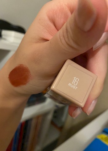  Beden Maybelline liftergloss 16 rust