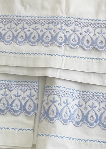 İşlemeli Beyaz Nevresim ve Çarşaf Seti - Görsel 2