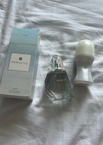 Avon Kadın Parfümü Şık Kristal Şişede